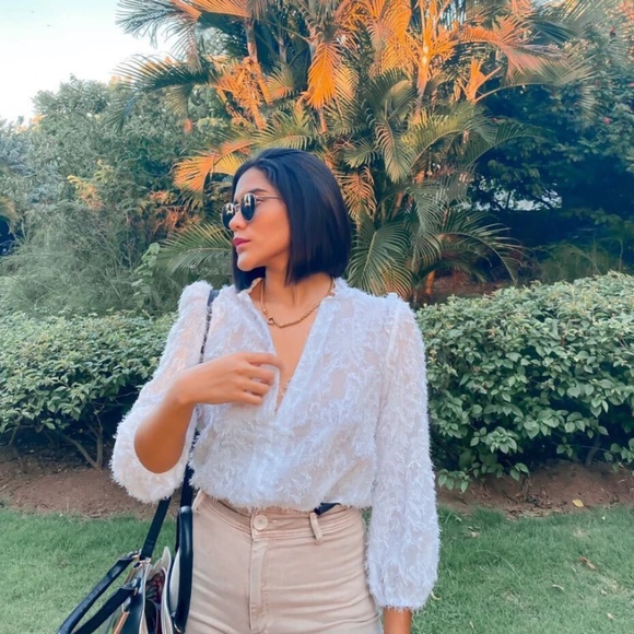 White Casual Textured Shirt Button Up Down Floral - Picture 11 of 16